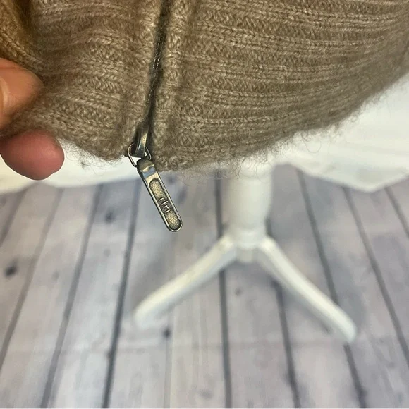 Qiviuk Joel Woman Qiviut/Merino/Silk Zip-Front Cardigan Sweater L - Picture 6 of 10